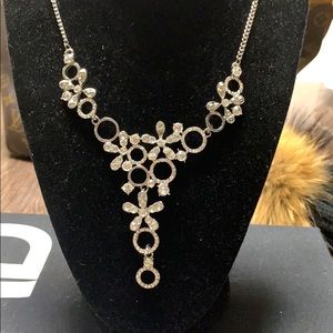 Elegant necklace